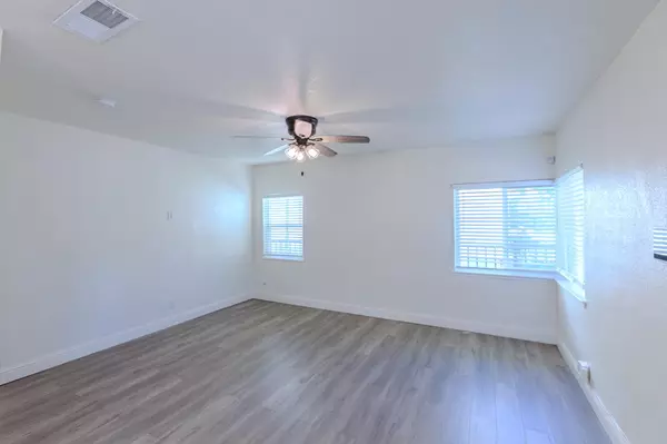 Sacramento, CA 95820,4422 52nd ST