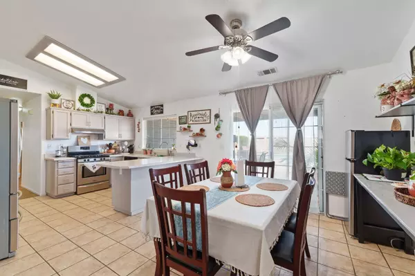 Coalinga, CA 93210,601 Saddleback ST