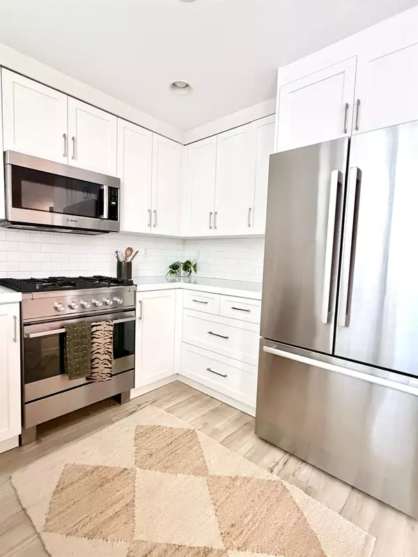 Sacramento, CA 95816,26 Metro LN