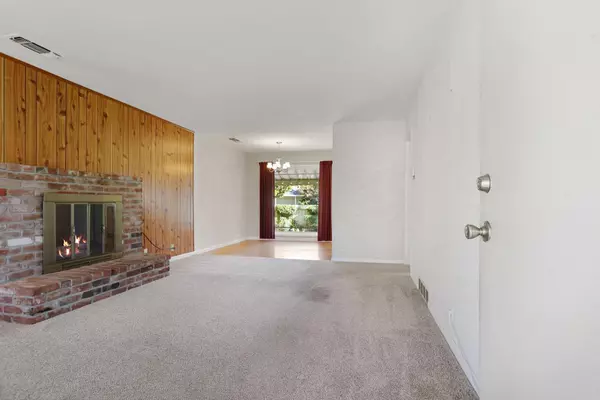 Stockton, CA 95204,202 W Essex ST