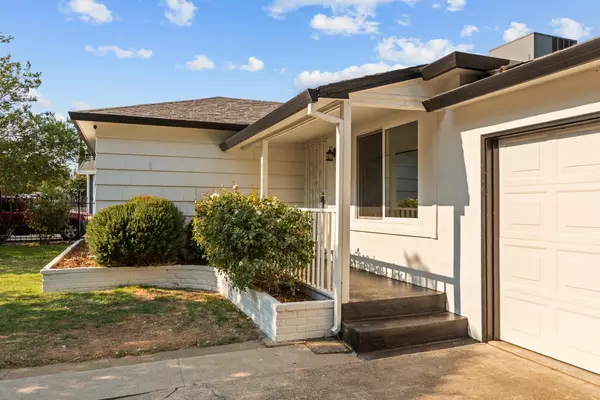 Sacramento, CA 95820,4971 48th ST