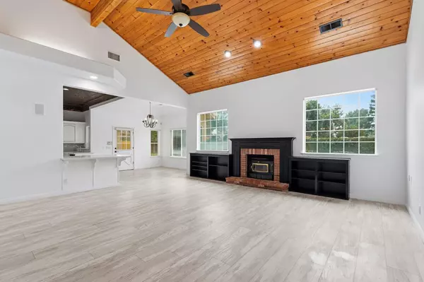 Clovis, CA 93611,602 Fallbrook AVE