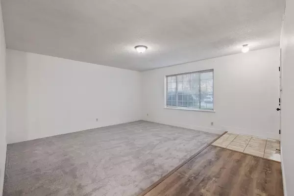 Fresno, CA 93722,4652 W Richert AVE