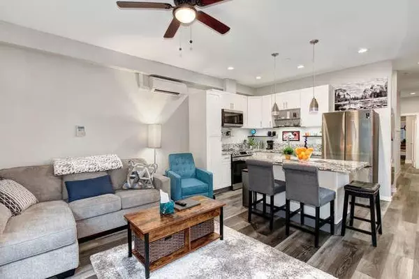 Sacramento, CA 95818,1411 Victorian ALY