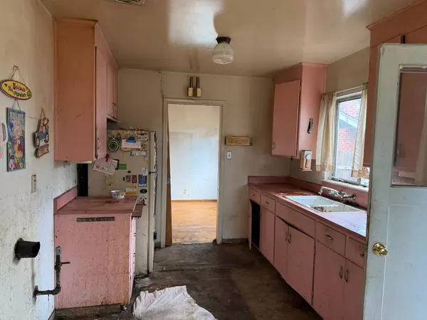 Stockton, CA 95207,20 W Norwich DR