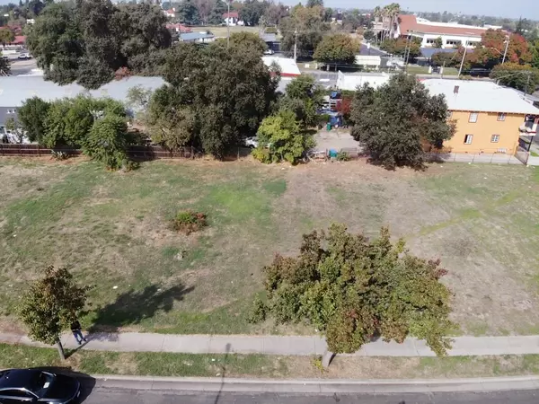 Stockton, CA 95202,831 E Oak ST