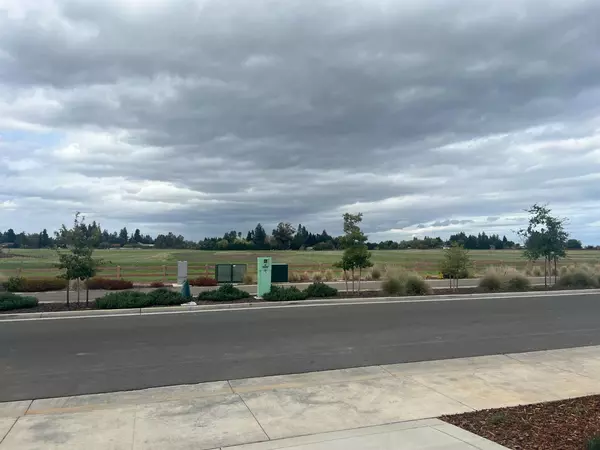 Elk Grove, CA 95624,9025 Elliott Springs DR