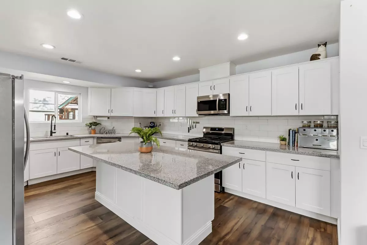 Sacramento, CA 95821,3311 Whitney AVE