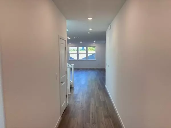 Elk Grove, CA 95624,8469 Brushwood WAY