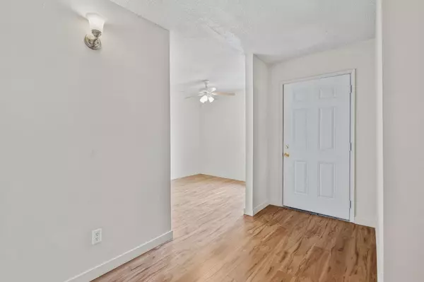 Sacramento, CA 95823,5890 Tangerine AVE