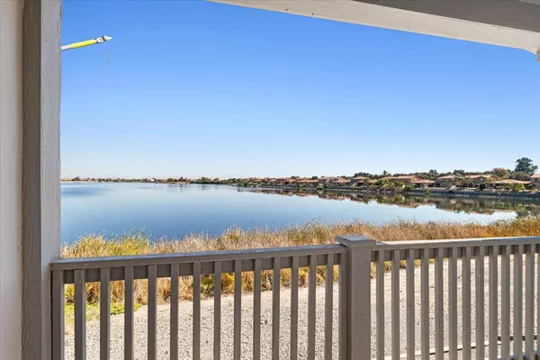 Manteca, CA 95337,4399 Aplicella CT #75