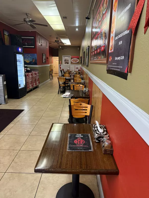 Sacramento, CA 95814,906 J Street