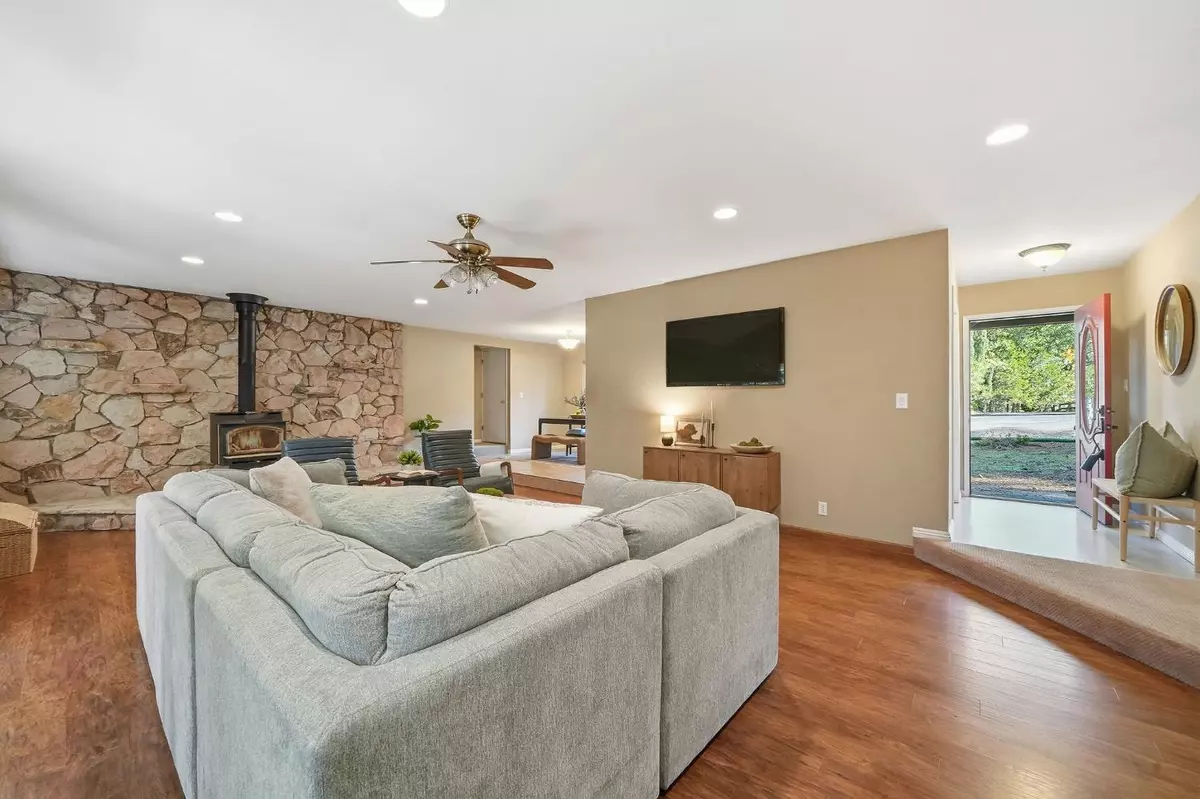 Pioneer, CA 95666,26019 Ridge DR