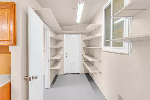 Sacramento, CA 95824,4225 42ND Avenue