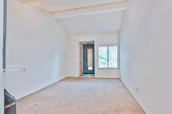 Fair Oaks, CA 95628,5427 E Knoll DR