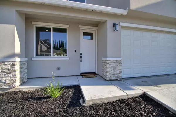 Antelope, CA 95843,8268 Ghislaine way