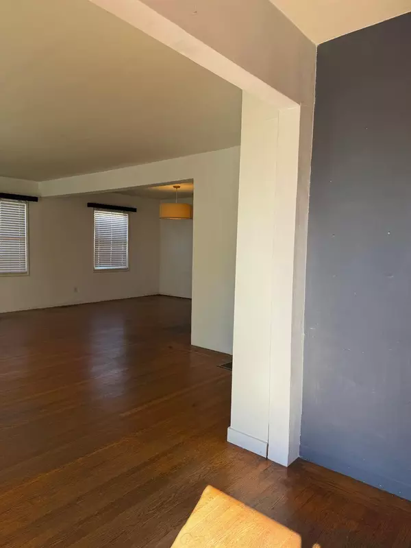 Oakland, CA 94602,2808 Carmel ST