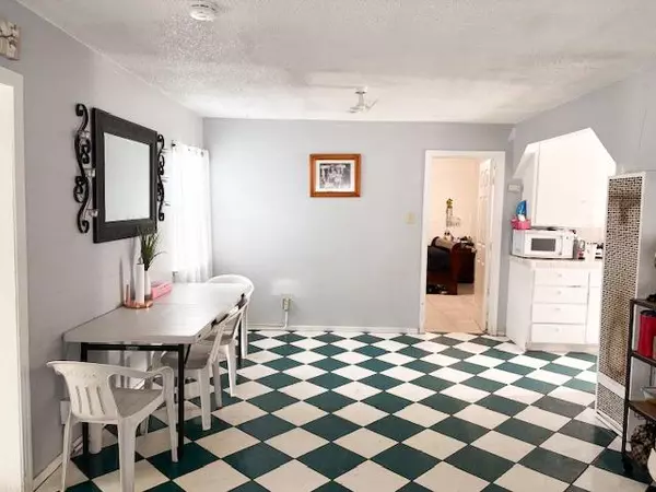 Modesto, CA 95351,1900 Kenneth ST