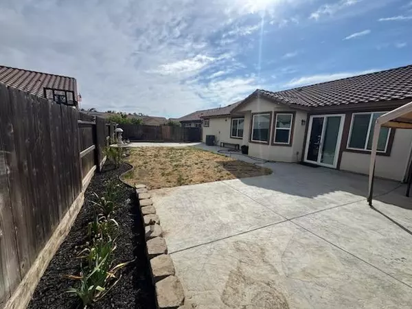 Los Banos, CA 93635,1614 Tule WAY
