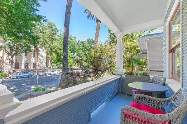 Sacramento, CA 95816,2220 Capitol AVE