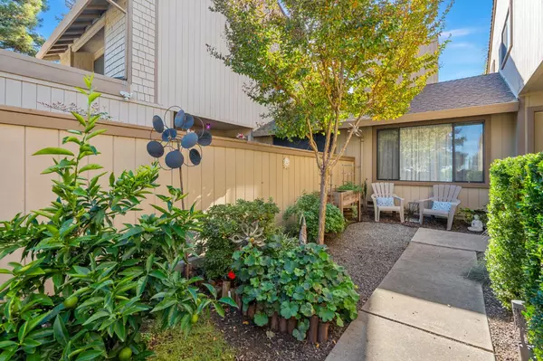 Citrus Heights, CA 95621,6405 El Porto LN