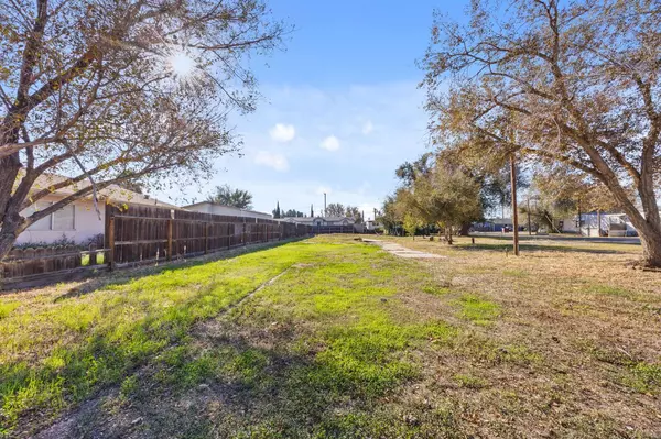 110 E Kavanagh AVE, Tracy, CA 95376