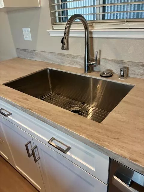 West Sacramento, CA 95691,2960 Hart AVE