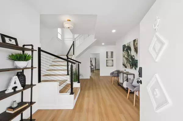 Oakland, CA 94605,5841 Fleming AVE