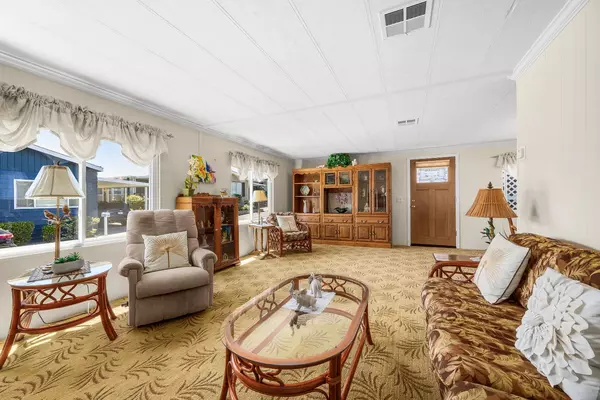 Santa Cruz, CA 95602,2435 Felt St #24