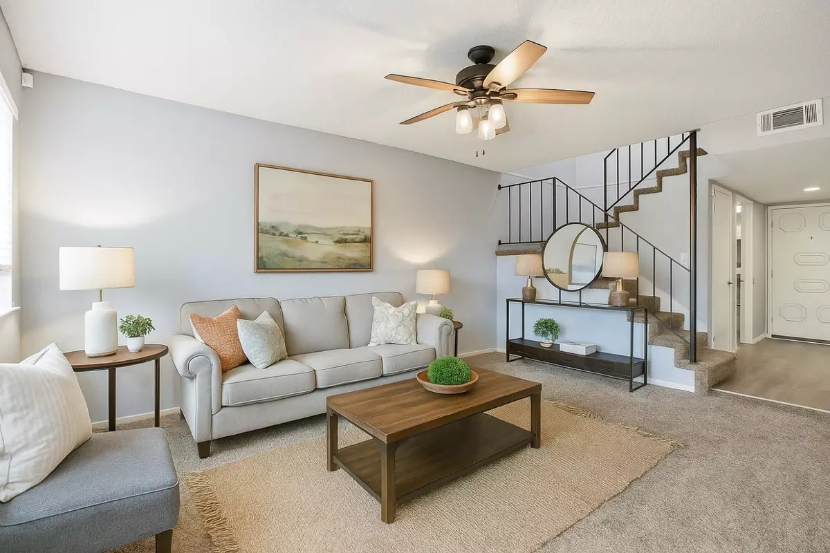 Sacramento, CA 95841,5805 Muldrow RD