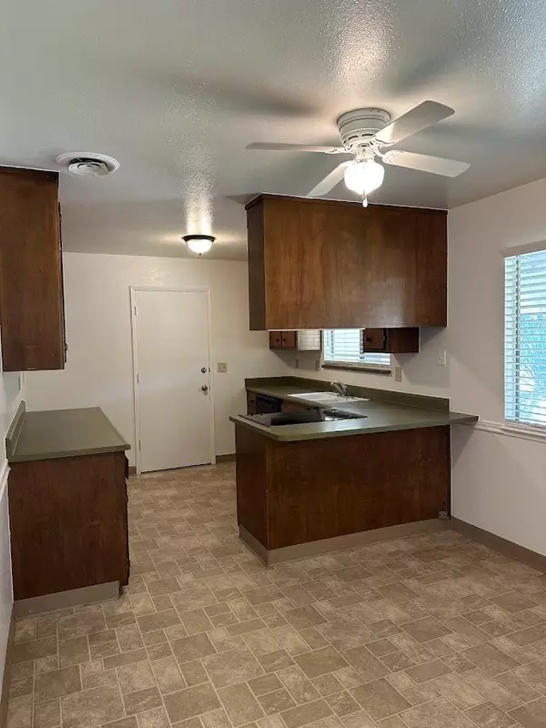 Turlock, CA 95382,1700 Donnelly Park DR