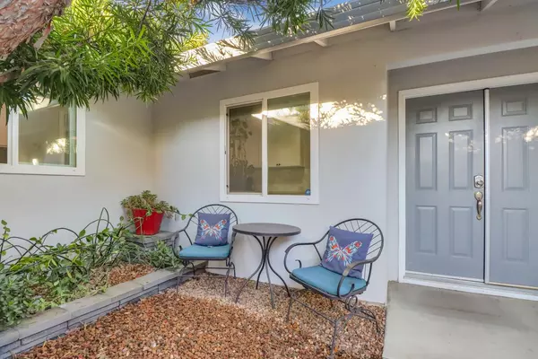 Sacramento, CA 95826,9147 La Riviera DR