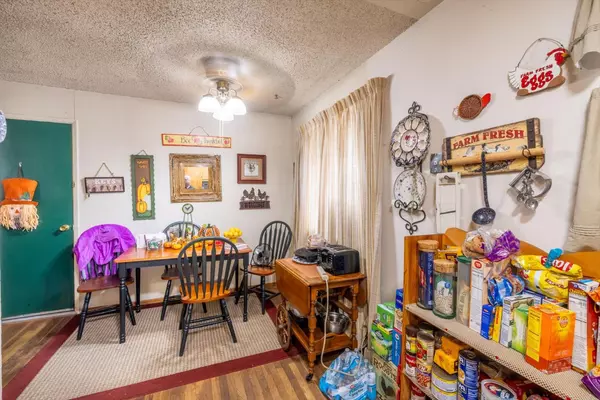 Esparto, CA 95627,16877 Antelope ST