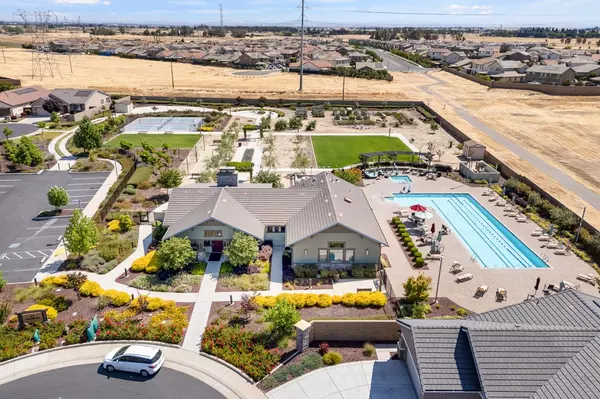 Sacramento, CA 95829,9236 Summer Holly WAY