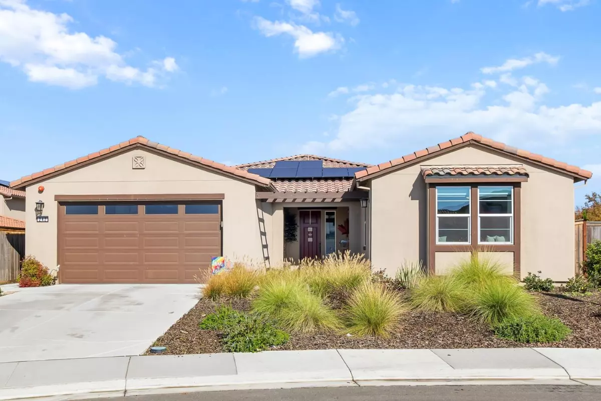 West Sacramento, CA 95605,242 McKays Point Pl