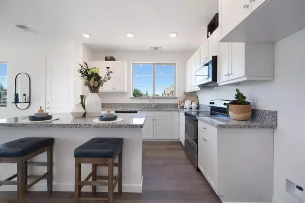 1833 Snowy White PL #63, Lincoln, CA 95648