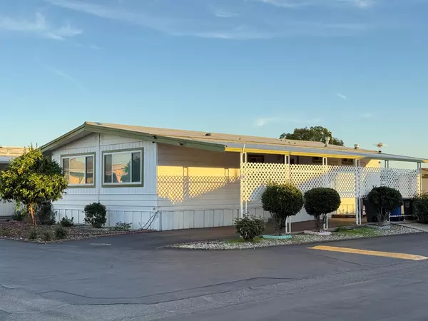 Sacramento, CA 95828,6300 election ln #118