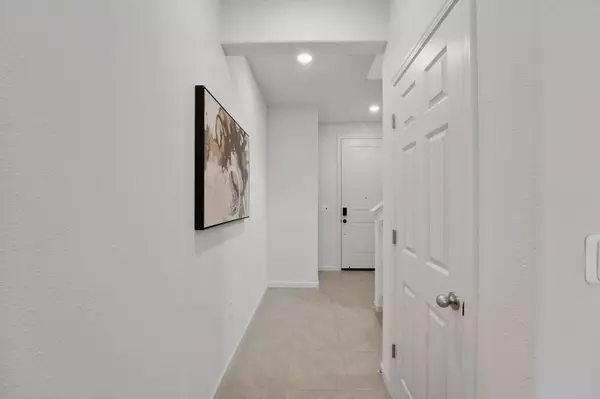 Roseville, CA 95747,5041 Frisbee DR