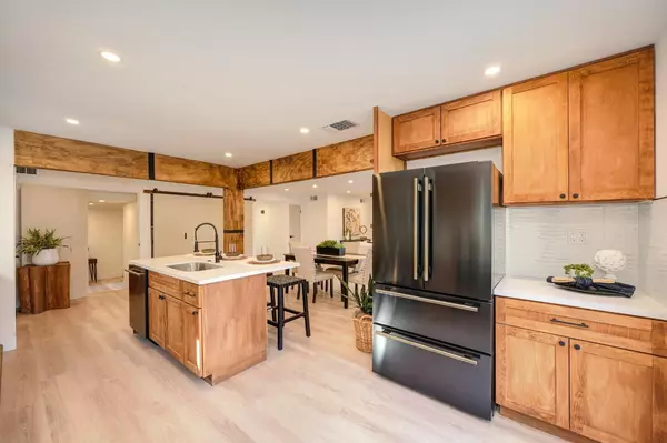 Sacramento, CA 95821,3701 N Edge