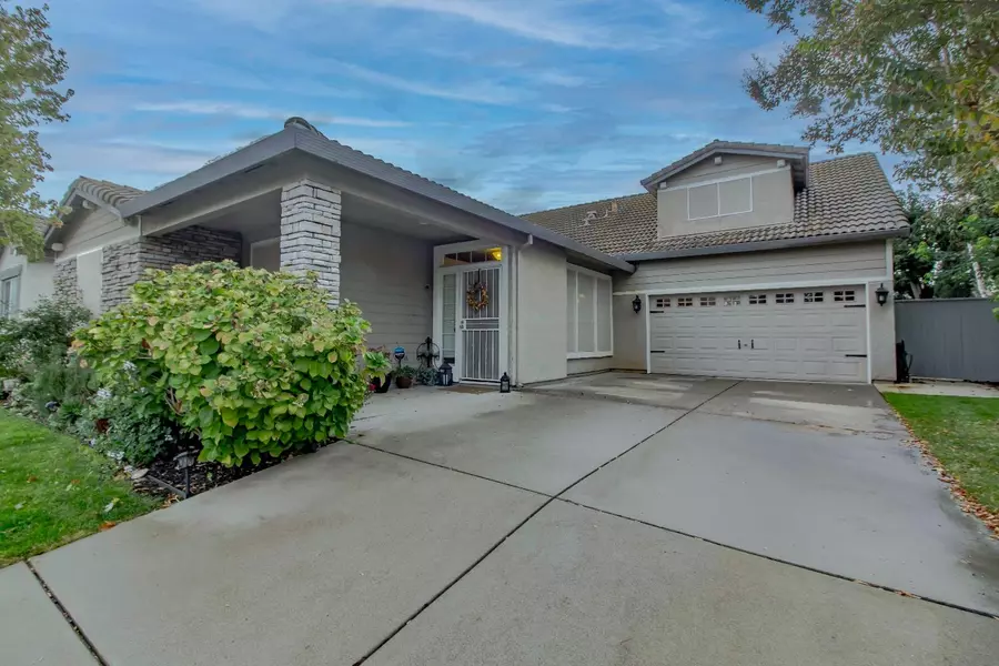 2816 Cornelius WAY, Elk Grove, CA 95758