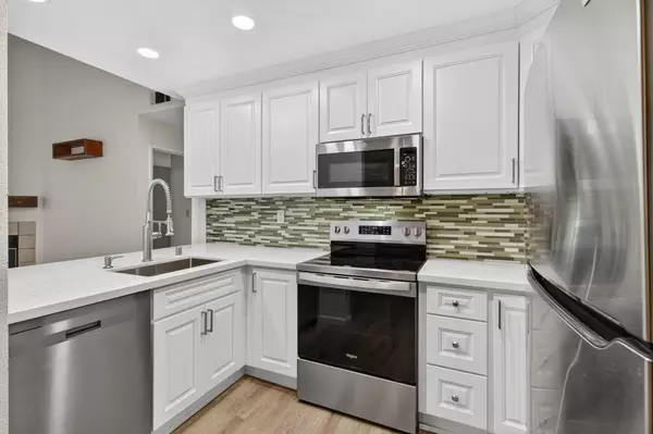 Sacramento, CA 95825,1019 Dornajo WAY #206