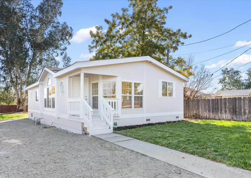 1127 N Placer AVE, Oroville, CA 95965