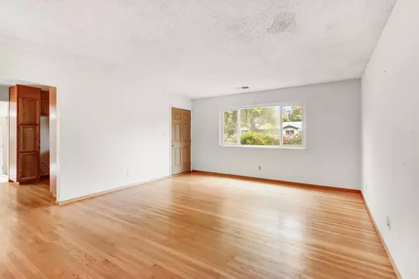 Davis, CA 95618,2507 Lafayette DR