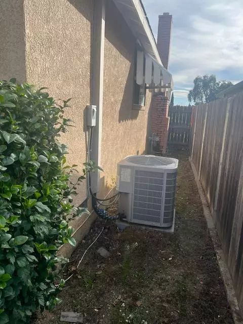 Sacramento, CA 95833,627 Haggin AVE