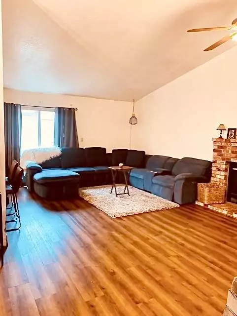 Modesto, CA 95354,532 Capistrano