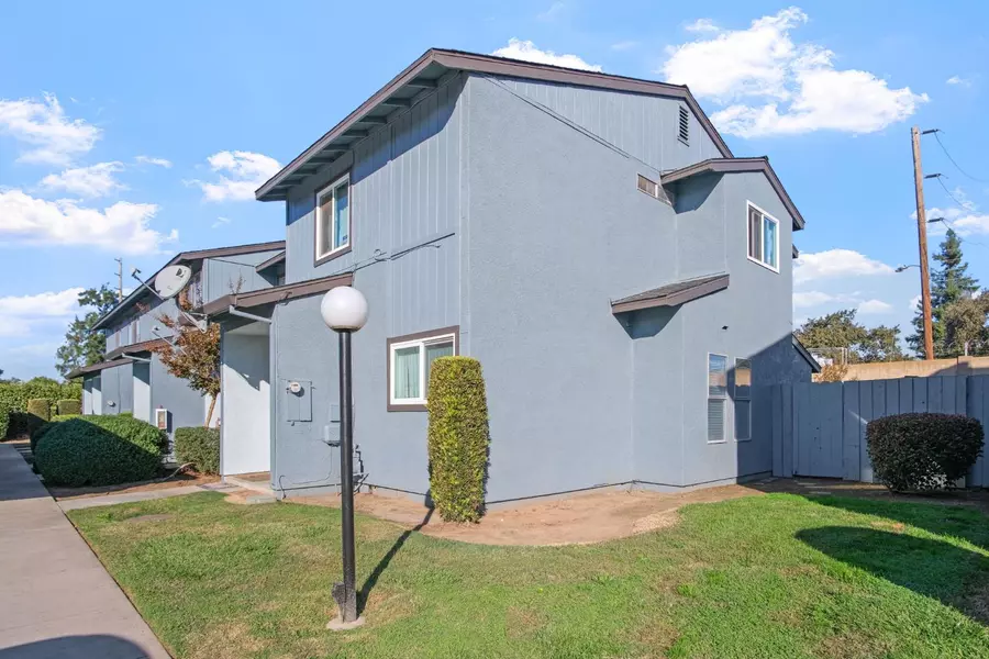 580 Pirinen LN #E, Modesto, CA 95354