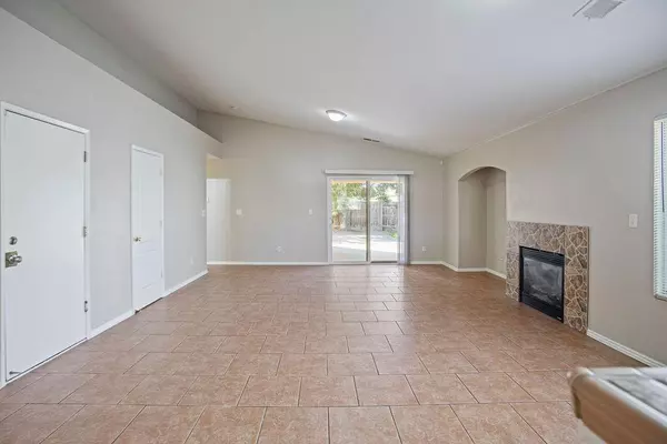 Merced, CA 95348,2139 W Chesler