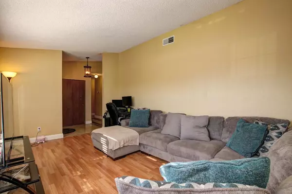 Sacramento, CA 95838,661 Tailwind DR