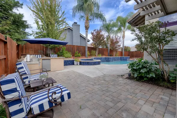 Roseville, CA 95747,1585 Steinbeck DR