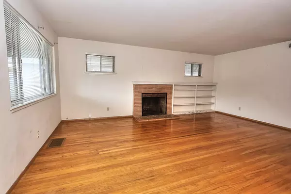 Sacramento, CA 95820,7028 Maita CIR